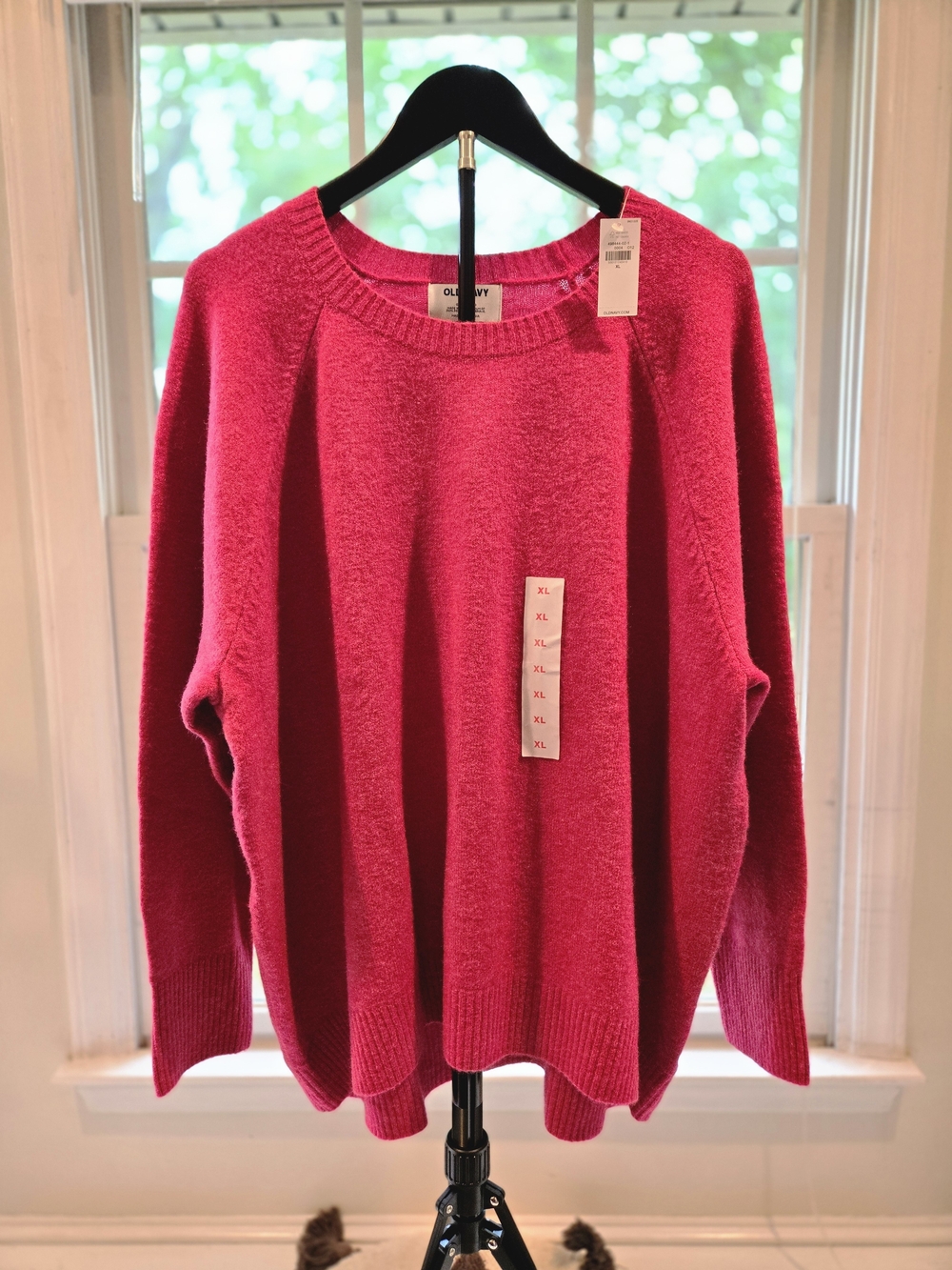 Old Navy Women's Bright Fuchsia Crewneck Sweater XL